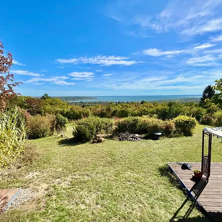 Ugra Miradore Balatonalmadi